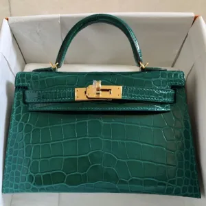 Hermès Kelly 20 Vert Emeraude Sellier Alligator Mississippi Lisse Gold Hardware GHW