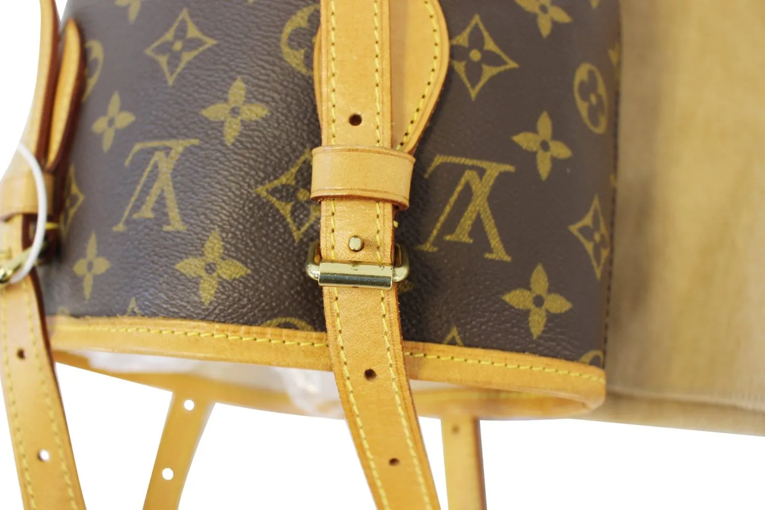 LOUIS VUITTON Monogram Canvas Petite Bucket Bag