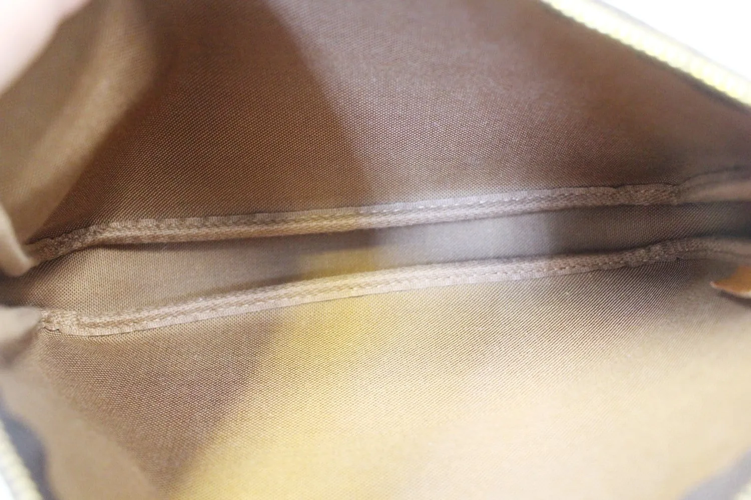 LOUIS VUITTON Monogram Canvas Pochette Accessoires Crossbody Bag